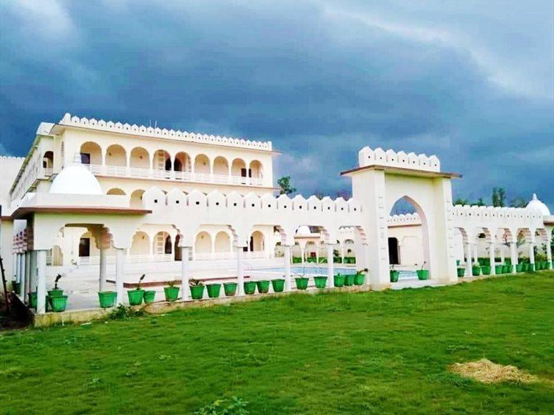 Regenta Resort Bharatpur, Fatehpur Sikri Road Buitenkant foto